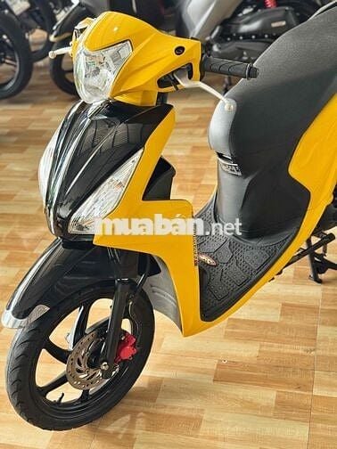 Honda Vision 2020 Vàng