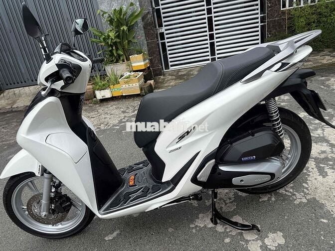 Honda SH160i ABS Trắng 900 km