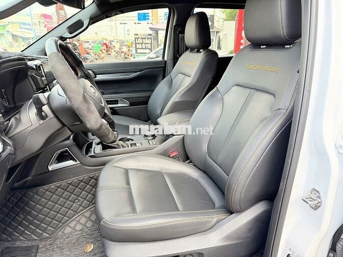 Ford Ranger Wildtrak 4x4 2025 Trắng 8.000 km