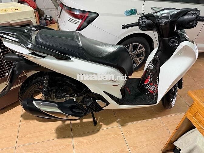 Honda SH 125i CBS Trắng 124.8 cm3