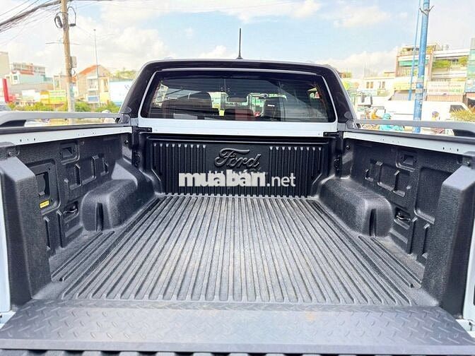 Ford Ranger Wildtrak 4x4 2025 Trắng 8.000 km