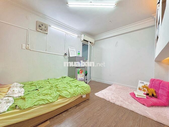Phòng dưới trệt, tách bếp, full nội thất 25m2 giá 3tr5