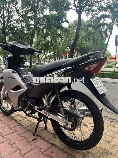 Honda Wave A 2018 Đen, Bạc 17000 km