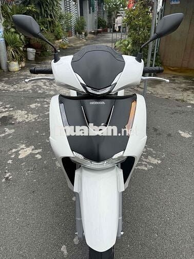 Honda SH160i ABS Trắng 900 km