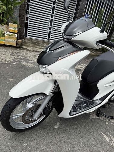 Honda SH160i ABS Trắng 900 km