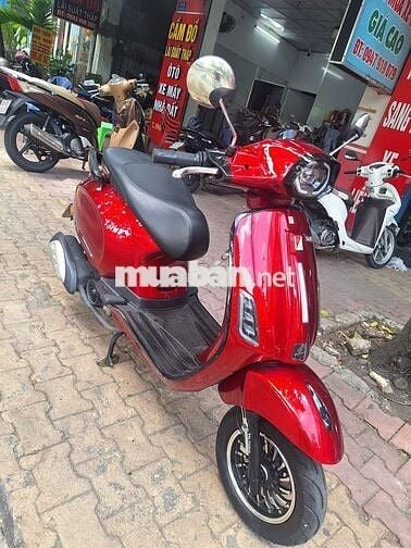 Victoria Vespa 50cc 2025 Đỏ 3000 km