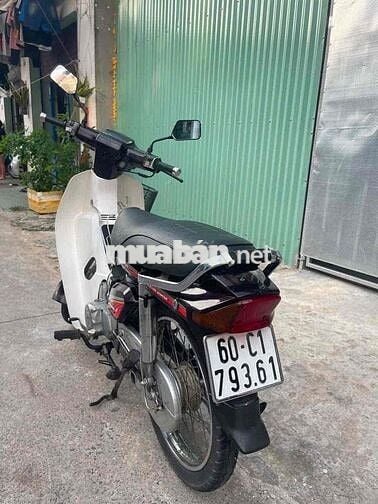 Honda Dream Thái Nâu trắng