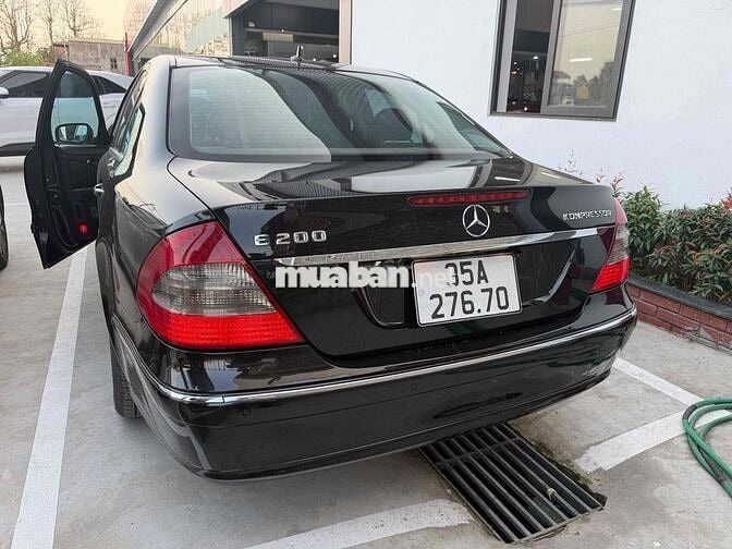Mercedes E200 Compressor 2008 Đen 256184 km