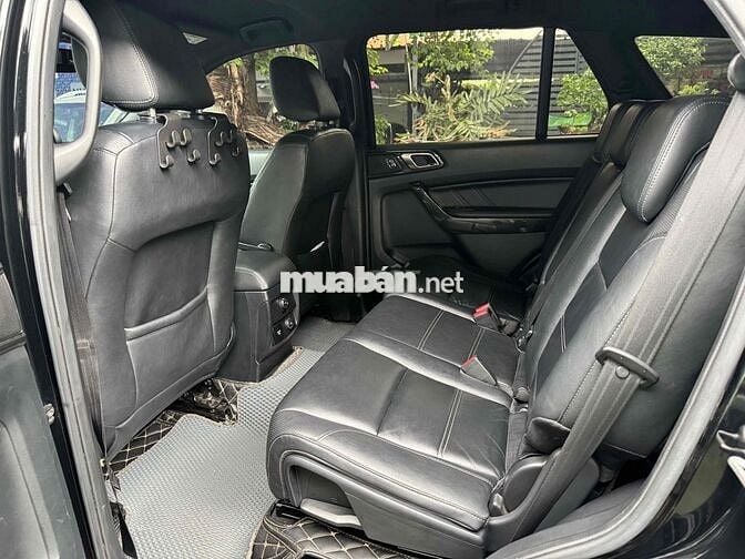 Ford Everest Titanium 2019 Đen Da