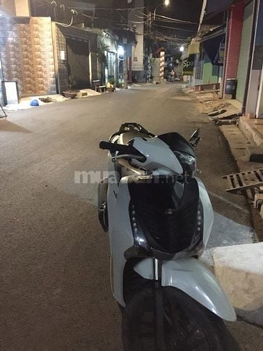 Cần bán Honda SH [150i] đời 2014, màu trắng đen, chính chủ biển tphcm