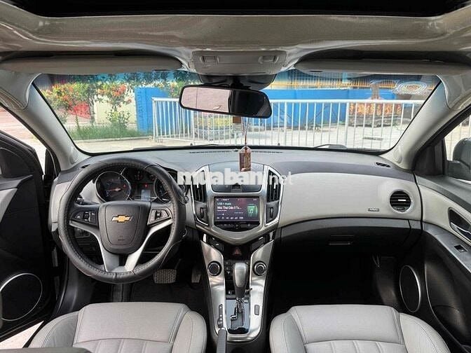 Chevrolet Cruze Số tự động Đen