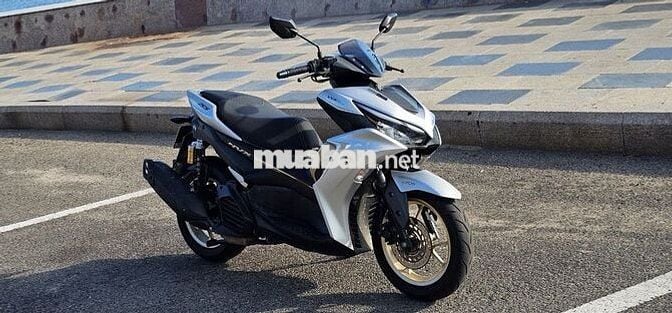 Yamaha NVX 155 V2 SmartKey ABS 2022 Bạc 28500 km