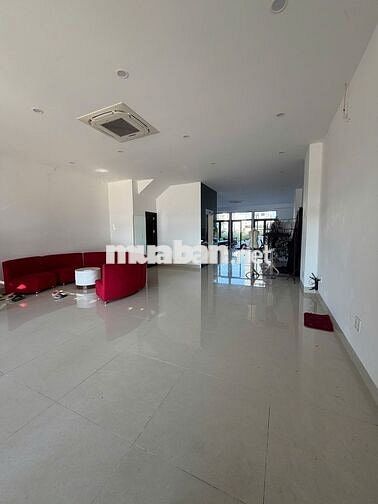 SHOPHOUSE NGUYỄN SINH SẮC VỊ TRÍ ĐẸP