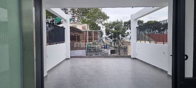 Cho thuê nhà nguyên căn (thang máy lớn) làm văn phòng, công ty
