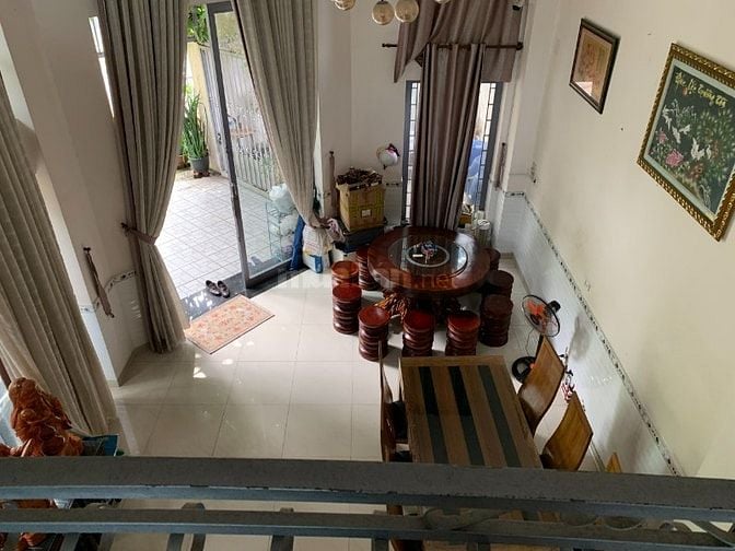 Bán nhà riêng 4PN, 5WC, DTSD 252m2 tại KDC Phú Xuân Vạn Phát Hưng, Giá