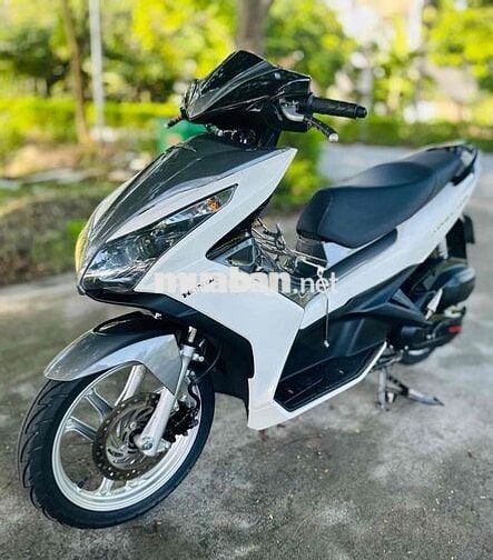 Honda Air Blade 125 Trắng xám
