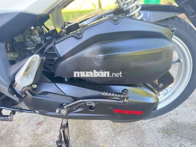 Honda Air Blade 125 Trắng xám