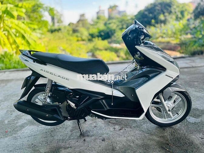 Honda Air Blade 125 Trắng xám