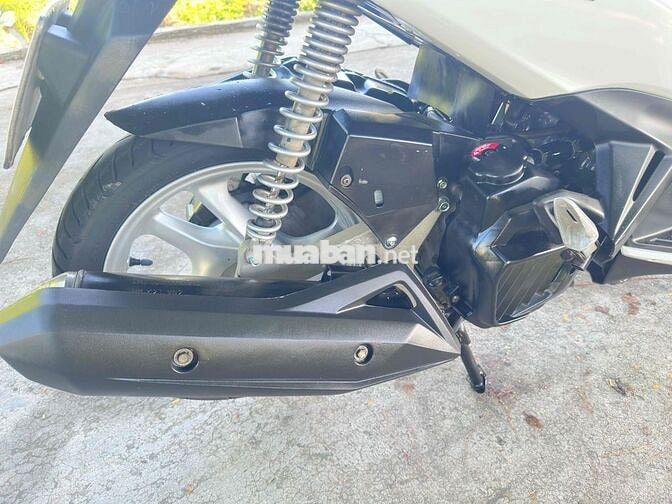 Honda Air Blade 125 Trắng xám