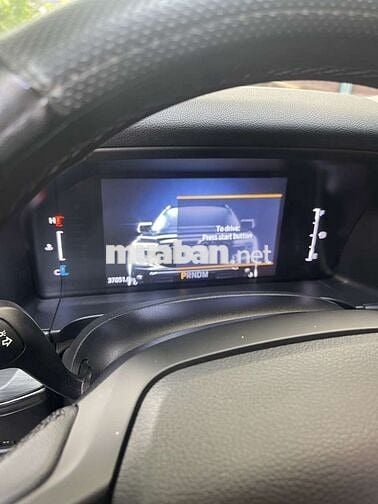 Ford Everest 2024 35000km Trắng