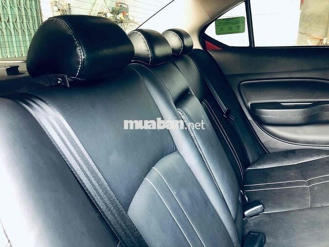 Mitsubishi Attrage 2021 số tự động