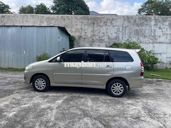 Toyota Innova 2013 2.0V - 217000 km