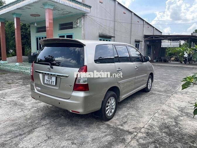 Toyota Innova 2013 2.0V - 217000 km