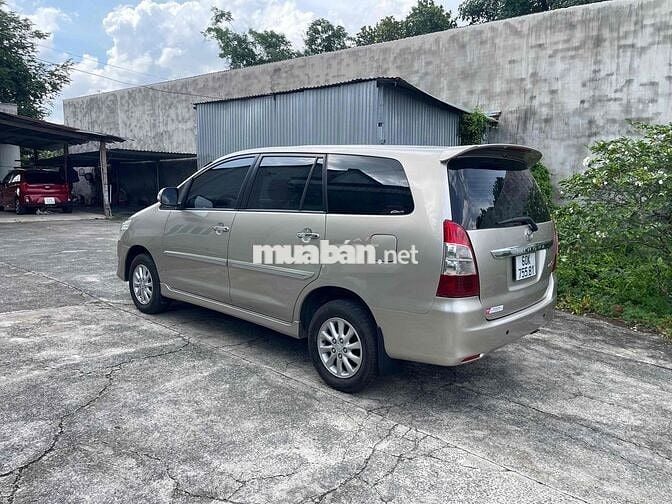 Toyota Innova 2013 2.0V - 217000 km