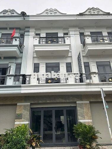 nhà 1 trệt 2 lầu An Phú có sẵn nội thất