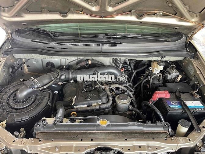 Toyota Innova 2013 2.0V - 217000 km
