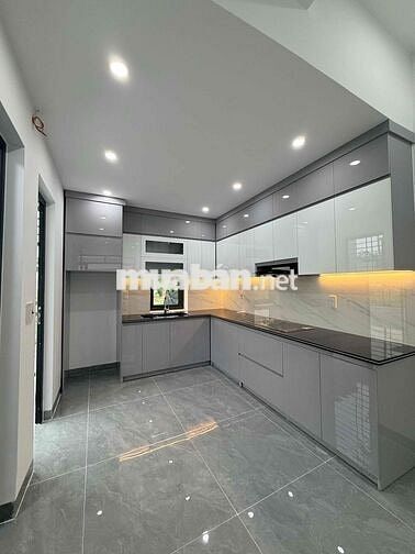 Nhà 4 tầng độc lập trung tâm phường An Dương. Oto ra vào thoải mái.