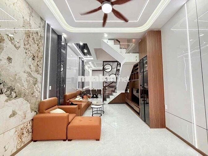 nhà 1 trệt 2 lầu THUẬN GIAO,kế VSIP1,có nội thất,đường 9m đậu ô tô