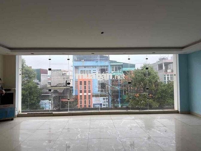 CHO THUÊ 2 - 4 TẦNG NHÀ MẶT PHỐ HỒNG QUANG – CÁCH BƯU ĐIỆN TỈNH 600M