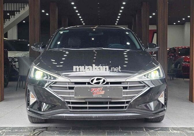 Hyundai Elantra 1.6 AT 2021 Đen 52.000 km một chủ