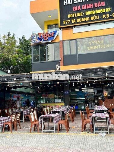NHÂN VIÊN NAM NỮ PHỤC VỤ QUÁN NHẬU BÌNH MINH