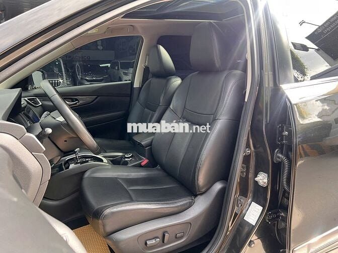 Nissan X-Trail  2.5 SV 4WD Premium 2018