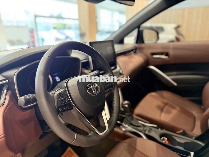 Toyota Corolla Cross 1.8V 2021 Đỏ 28.000Km - Hãng