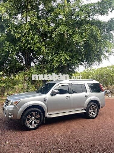 Ford Everest 2013 Dầu Tự động Bạc