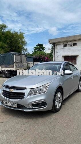 Chevrolet CRUZE LT 2017 Số sàn Bạc