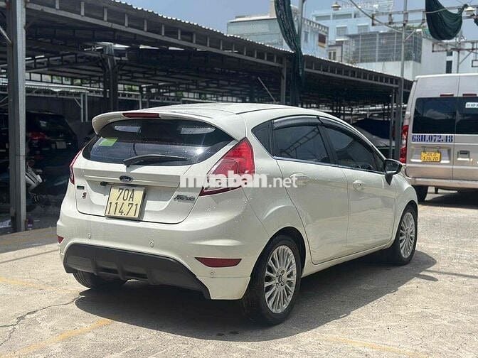 Ford Fiesta 1.5S Hatchback 2016 Số tự động 65000km
