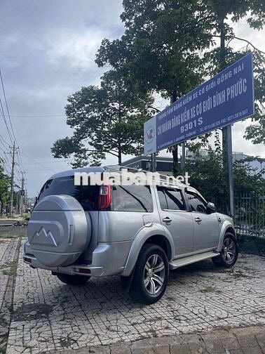 Ford Everest 2013 Dầu Tự động Bạc