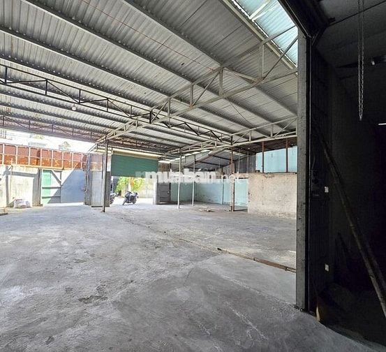 KHO,XƯỞNG SX 450M² GIÁ 30TR/T, HẺM XE LỚN NGAY EON TÂN PHÚ
