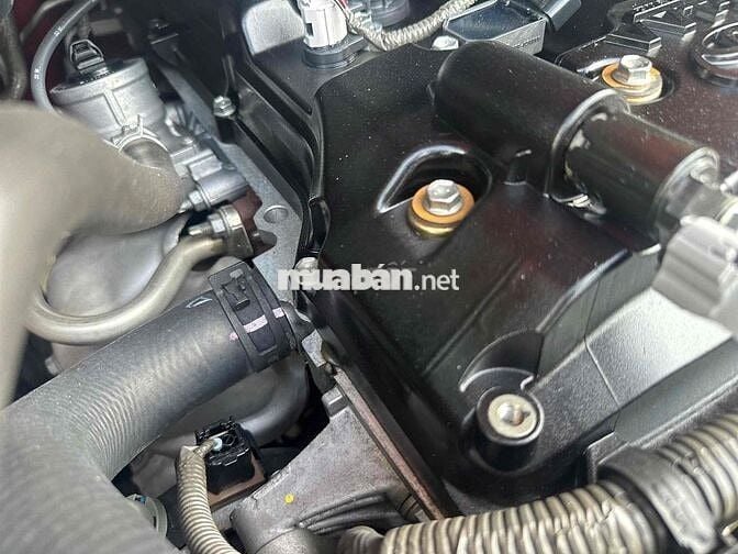Toyota Innova Venturer 2.0AT Số tự động 2018
