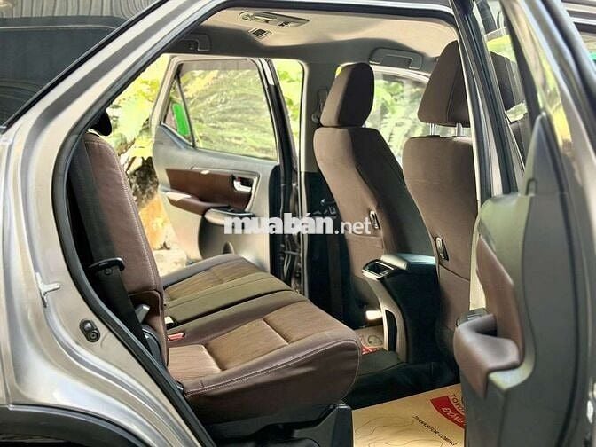 Toyota Fortuner 2.4MT 2020, Máy dầu, số sàn