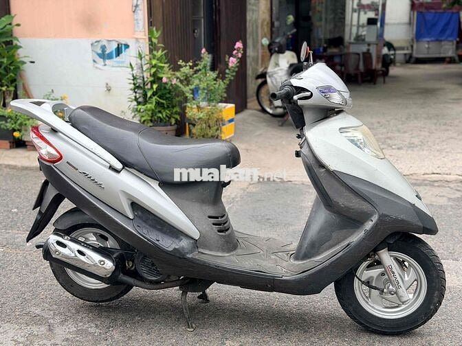 SYM Atila Bạc