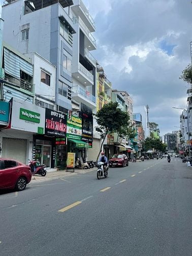 TÒA NHÀ CHDV CAO CẤP ĐIỆN BIÊN PHỦ - NGUYỄN THIỆN THUẬT P1 QUẬN 3