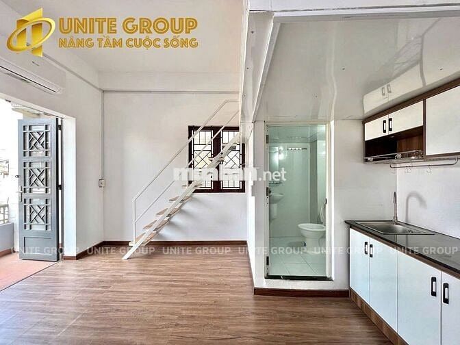 Cho thuê duplex 35m2 ban công siêu thoáng gần ĐH FTU, Hutech, UTH...
