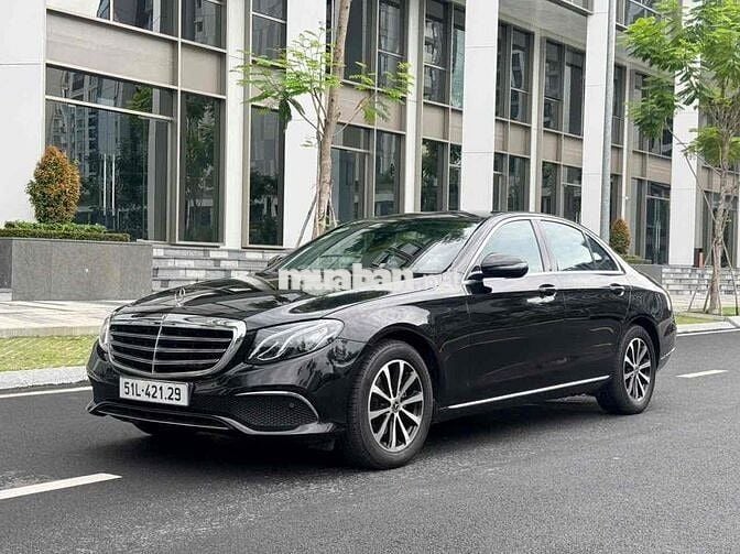 Mercedes-Benz E200 2016 Tự động 9 cấp Đen