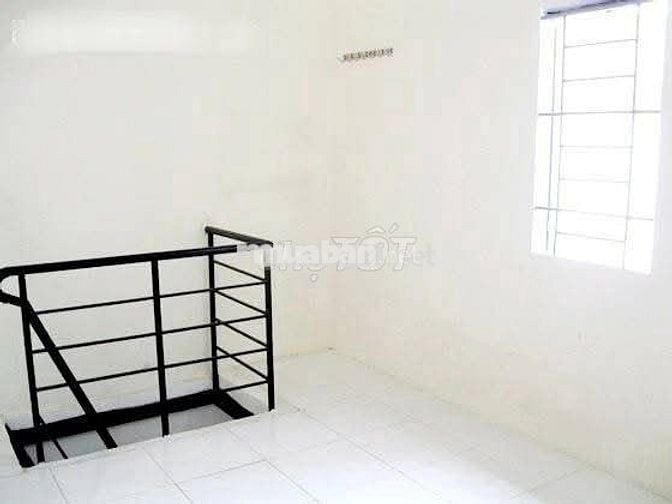 PHÒNG TRỌ NG V KHỐI GÁC SUỐT TRẦN CAO, BẾP WC RIÊNG, GIỜ TỰ DO