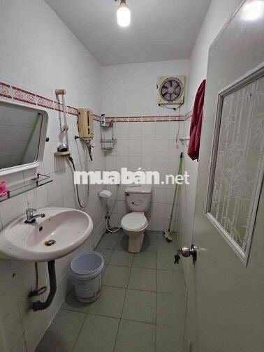 NHÀ VIEW CÔNG VIÊN 3 LẦU SÂN ĐỂ XE MÁY RỘNG 4PN 3WC SẴN MÁY LẠNH Ở +VP